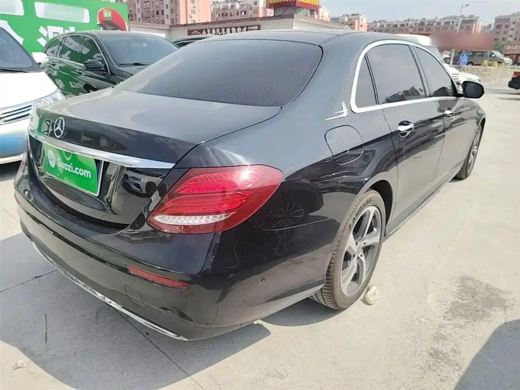 Mercedes-Benz E-Class 2019 E 300 L Sport Fashion фото 7
