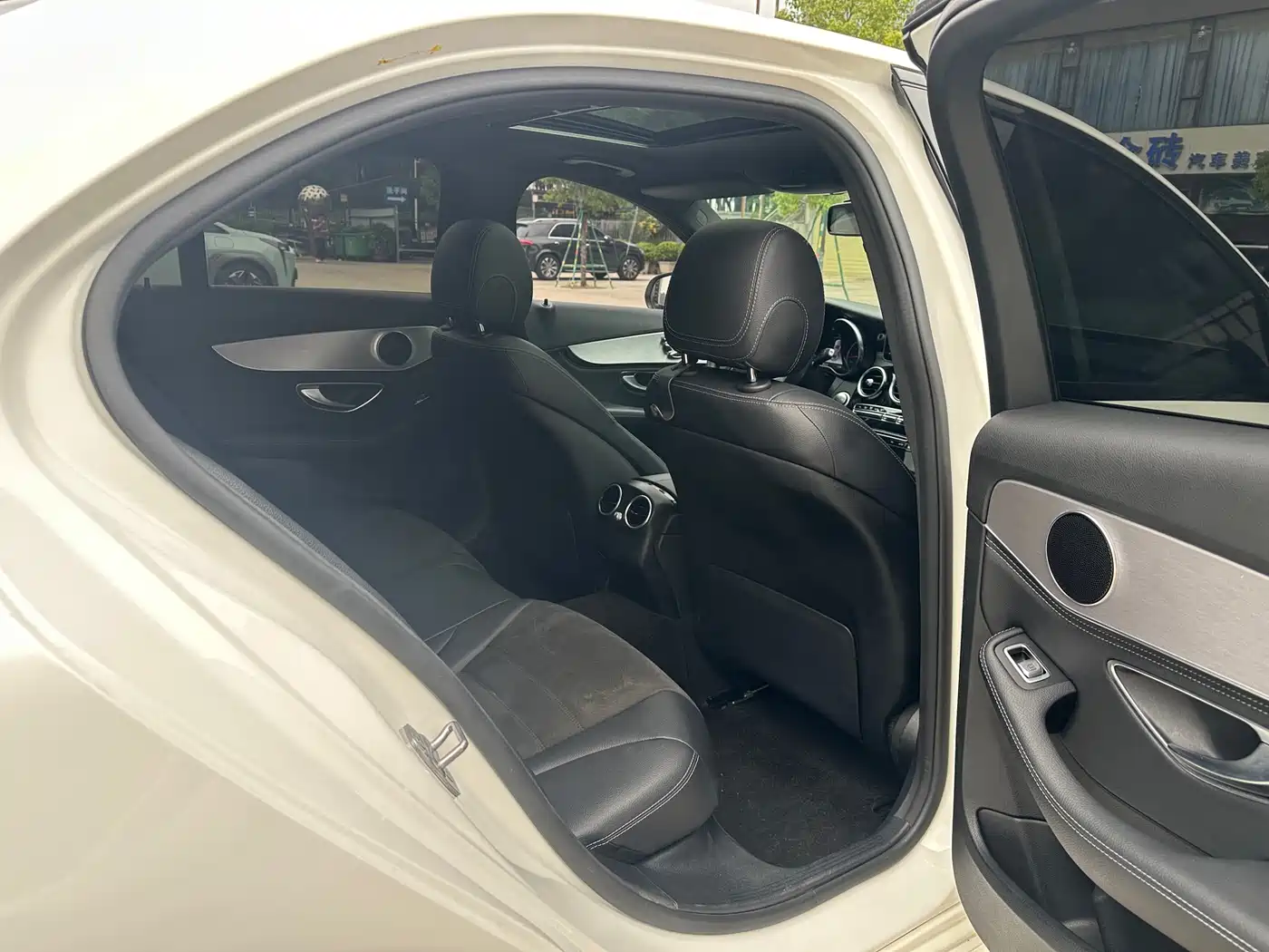 Mercedes-Benz C-Class 2018 C 200 Sport Edition фото 32