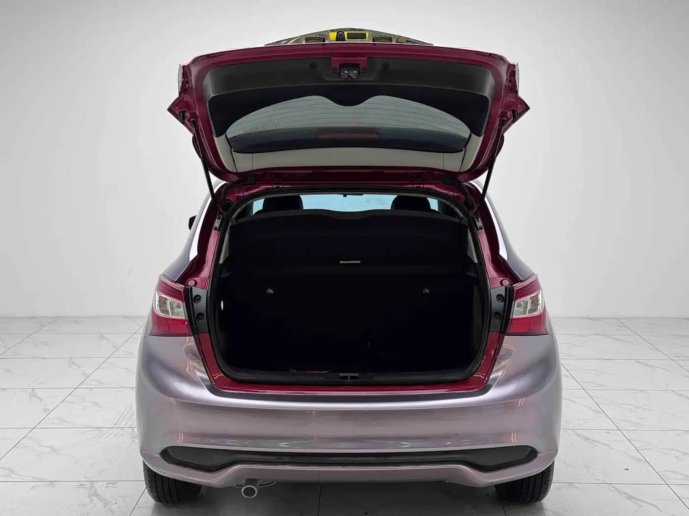 Nissan Tiida, миниатюра 9