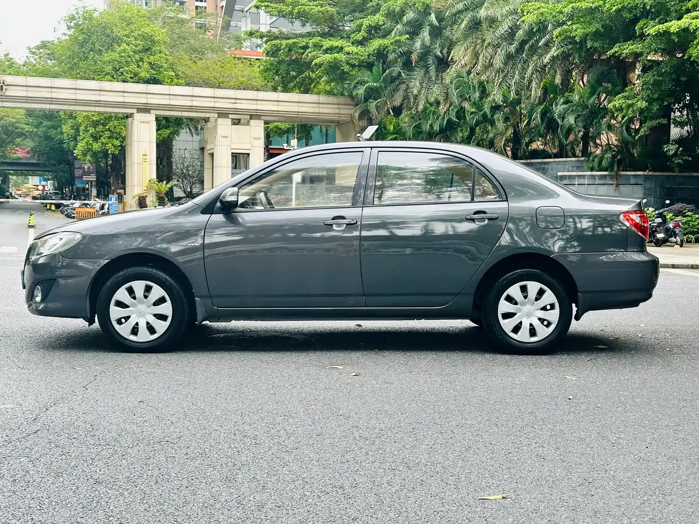 Toyota Corolla 2013 1.6L Automatic Excellence Edition фото 7