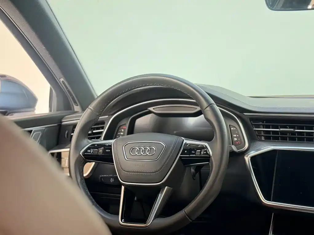 Photo 13 - Audi A6L