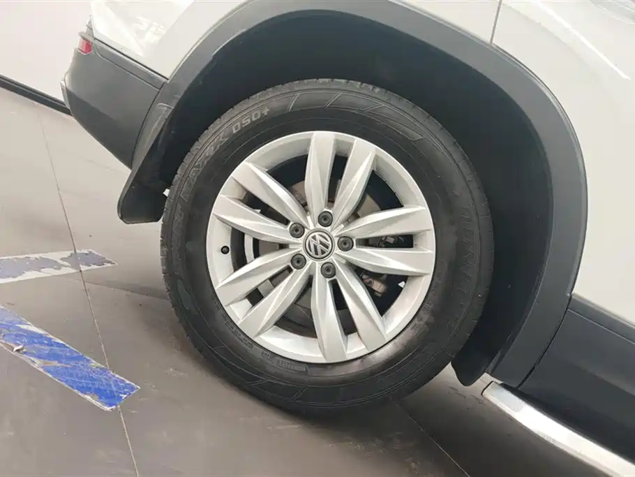 Volkswagen Tayron 2019 330TSI 2WD Comfort China V фото 6