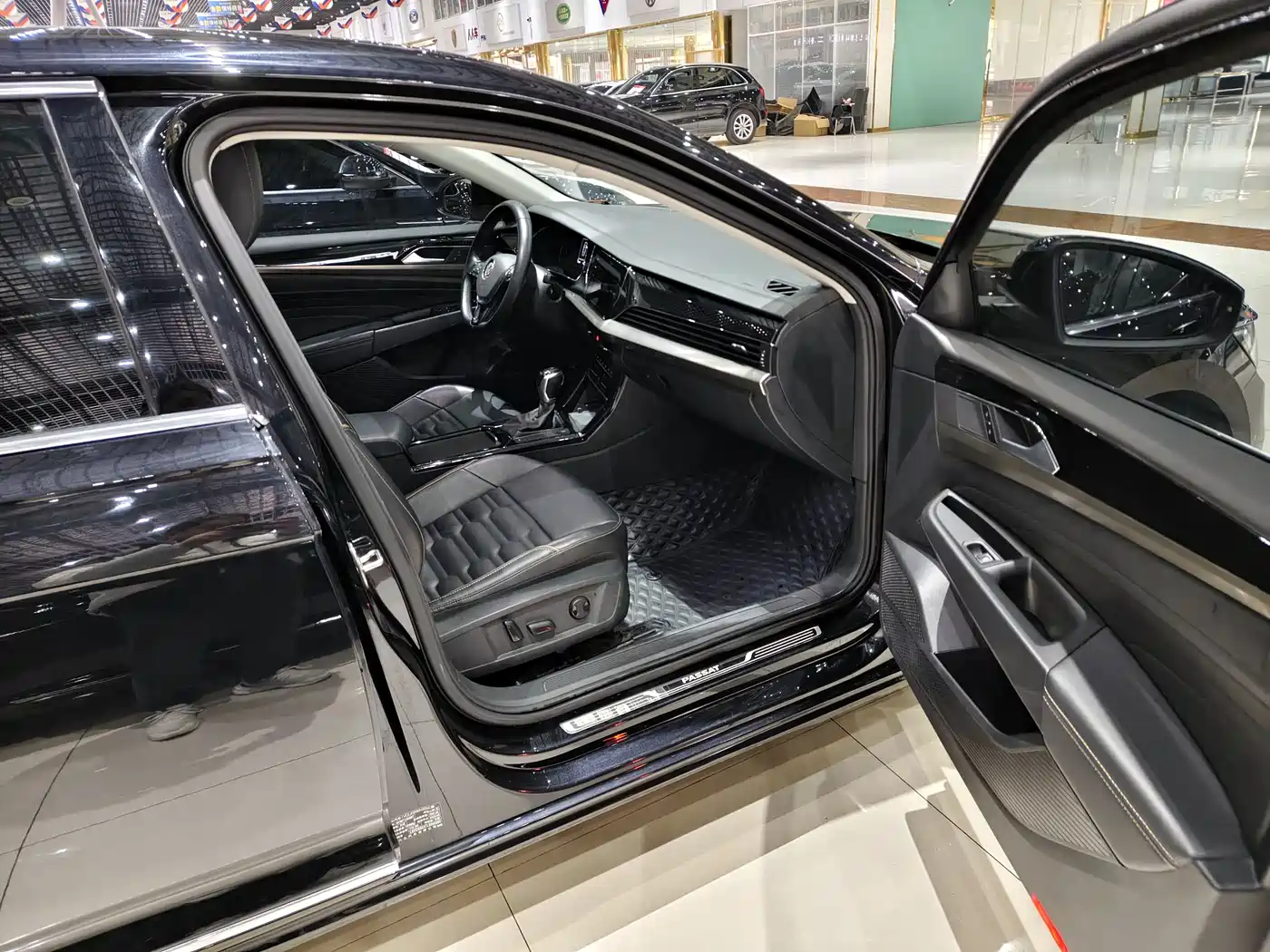 Volkswagen Passat 2020 280TSI Elite Edition China VI фото 6