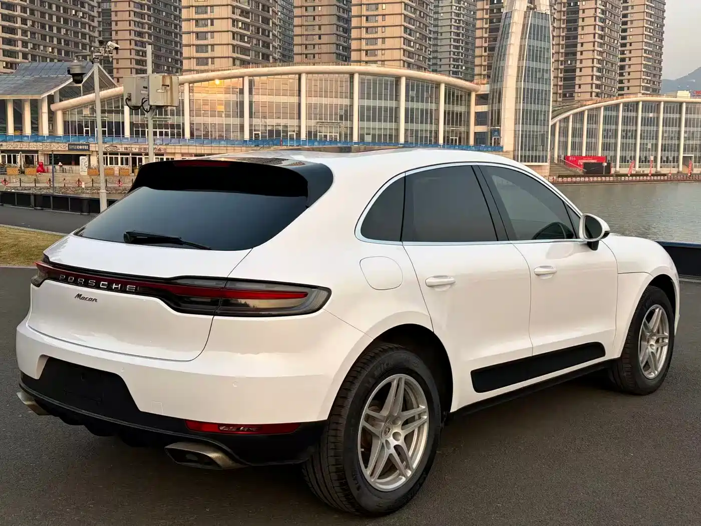 Porsche Macan 2018 Macan 2.0T фото 6