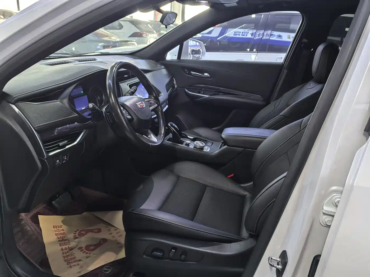 Cadillac XT4 2020 Facelift 28T 2WD Tech фото 6