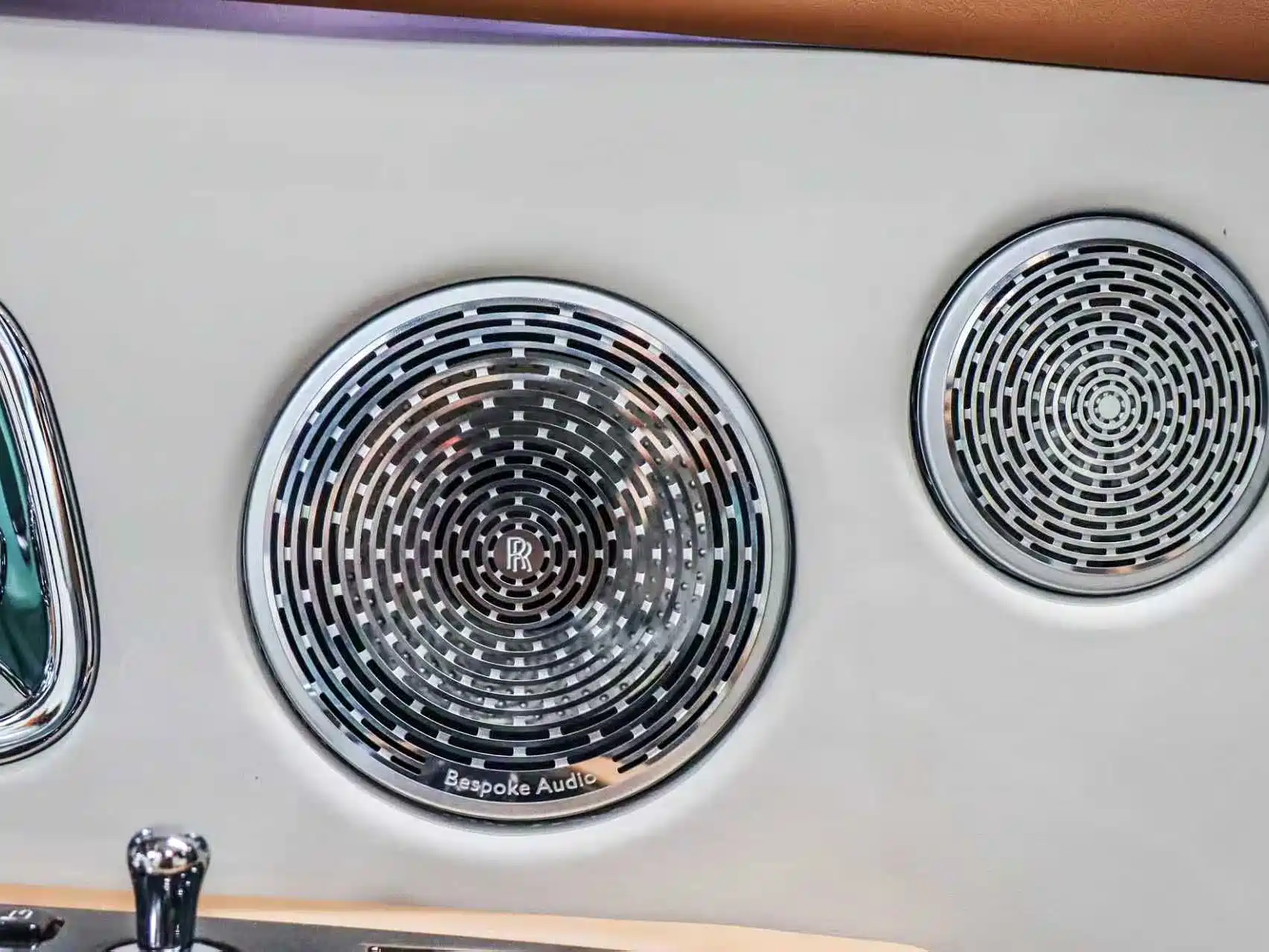 Фото 19 - Rolls-Royce Cullinan