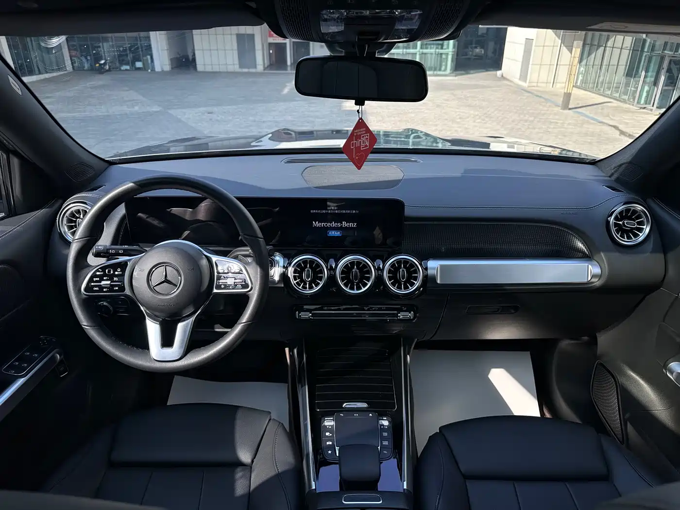 Mercedes-Benz GLB 2023 GLB 220 Dynamic фото 14