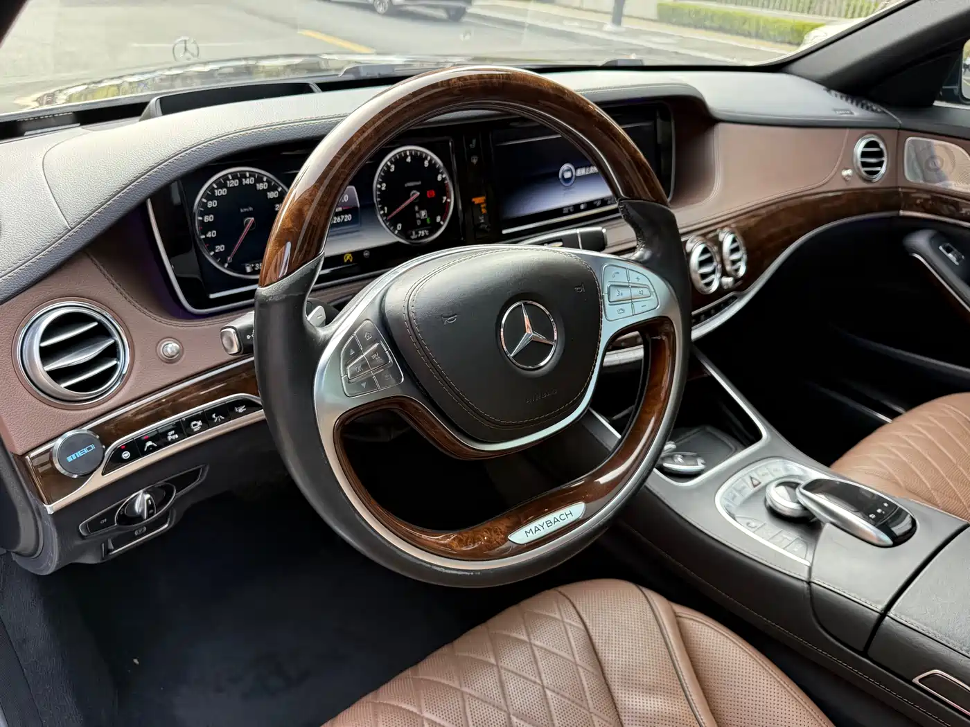 Mercedes-Benz Maybach S-Class 2015 S 500 4MATIC фото 16