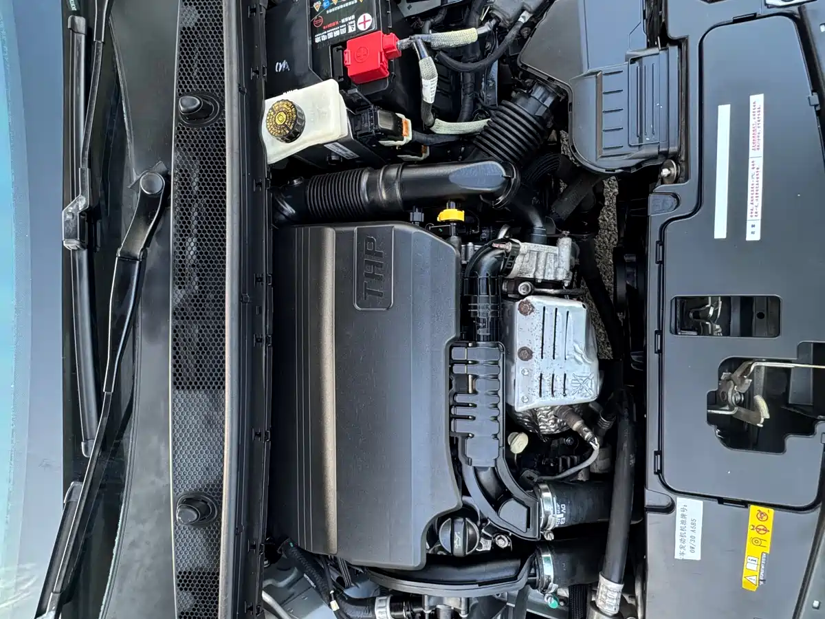 Peugeot 408 2015 Model 1.2T Automatic Luxury Edition фото 9