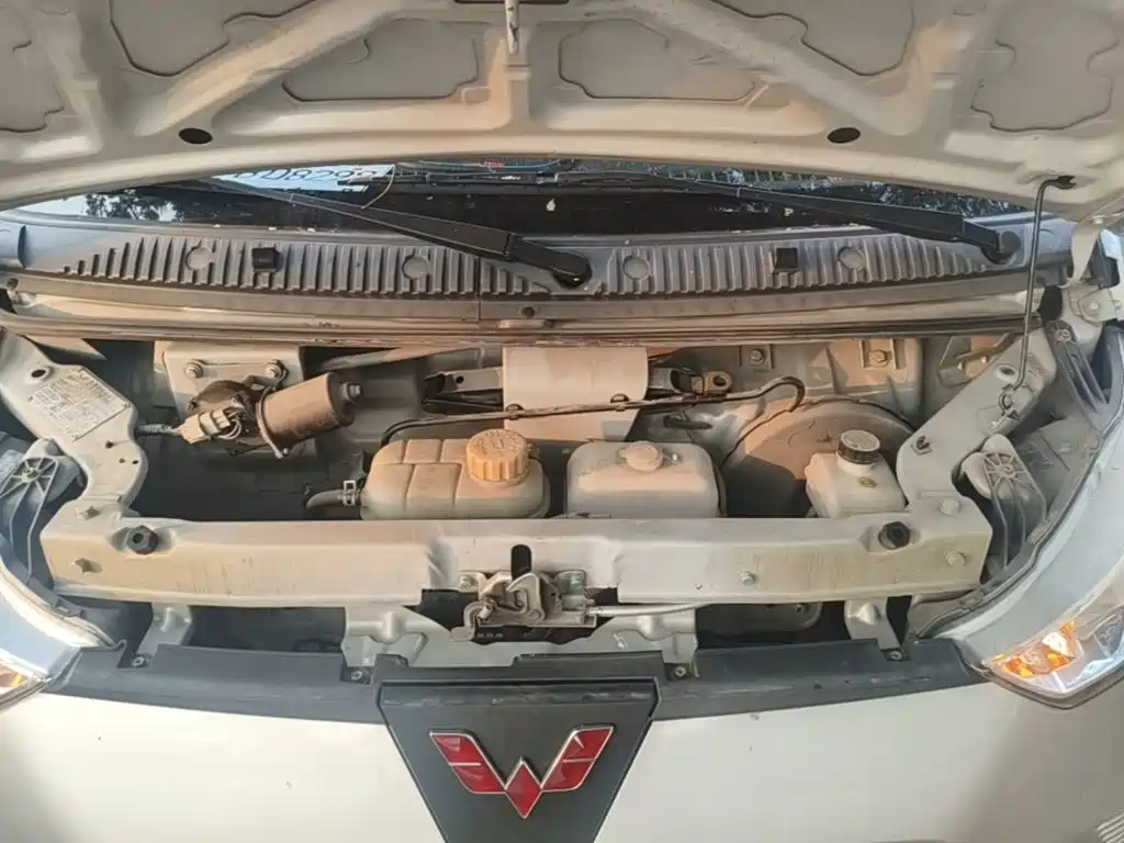 Wuling Motors Wuling EV50 2023 2021 Van Logistics Vehicle with Lishen 41.6kWh Liuji Electronic Control