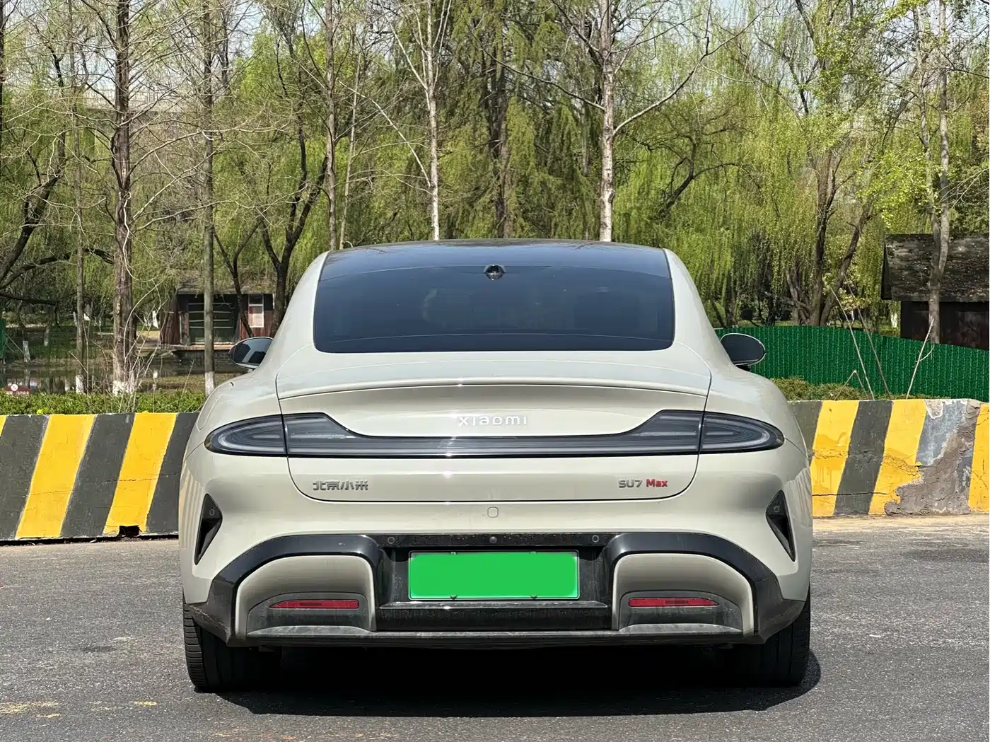 XIAOMI CAR XIAOMI SU7