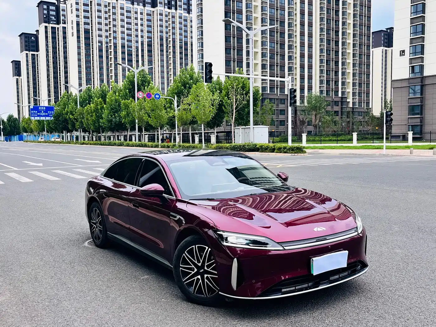 Chery Fengyun Fengyun A9L 2025 2025 Model 260 Extended Range Premium Edition