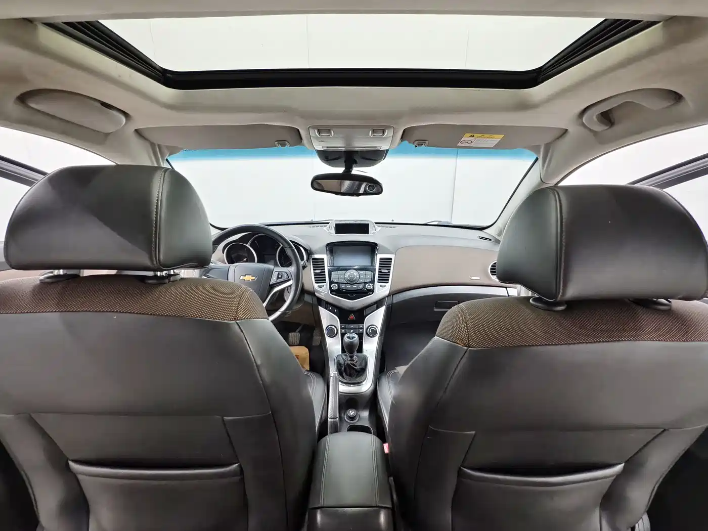 Chevrolet Cruze 2013 Hatchback 1.6L Manual Luxury фото 10