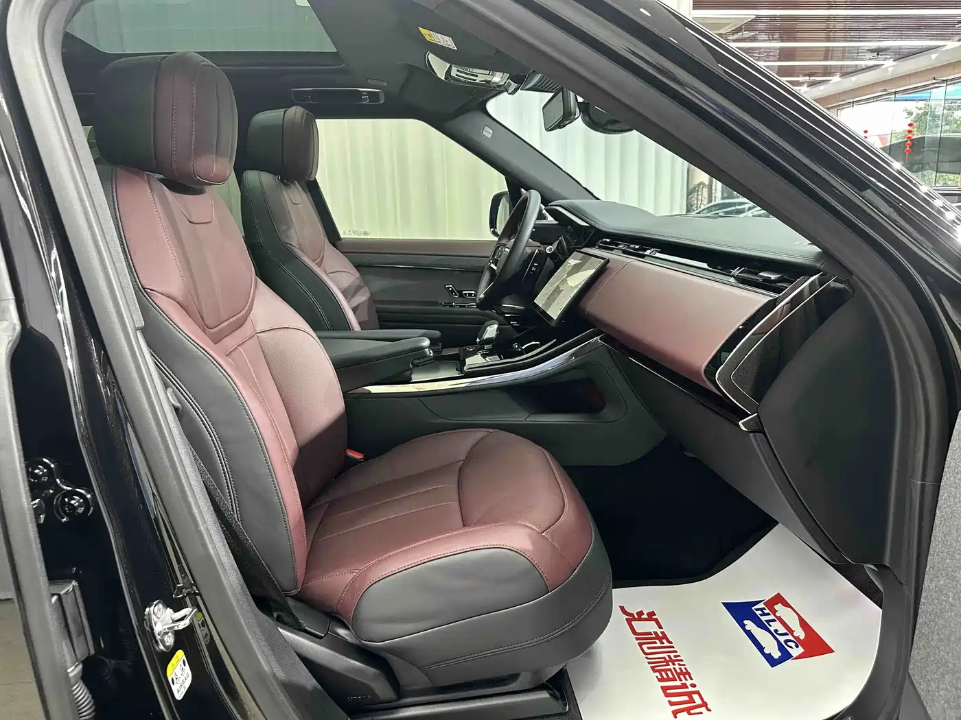 Land Rover Range Rover Sport 2025 2025 400PS Hidden Edge Special Edition