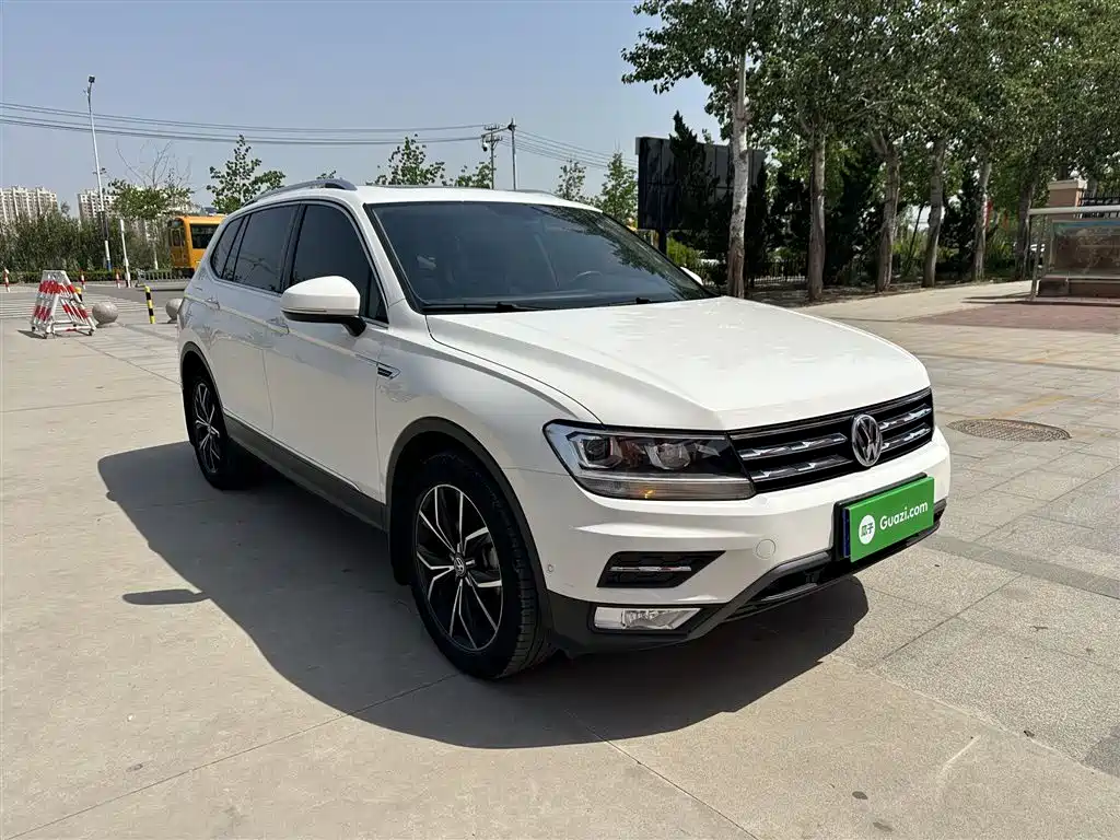 Volkswagen Tiguan L 2020 330TSI Auto 2WD Smart Luxury China VI фото 4