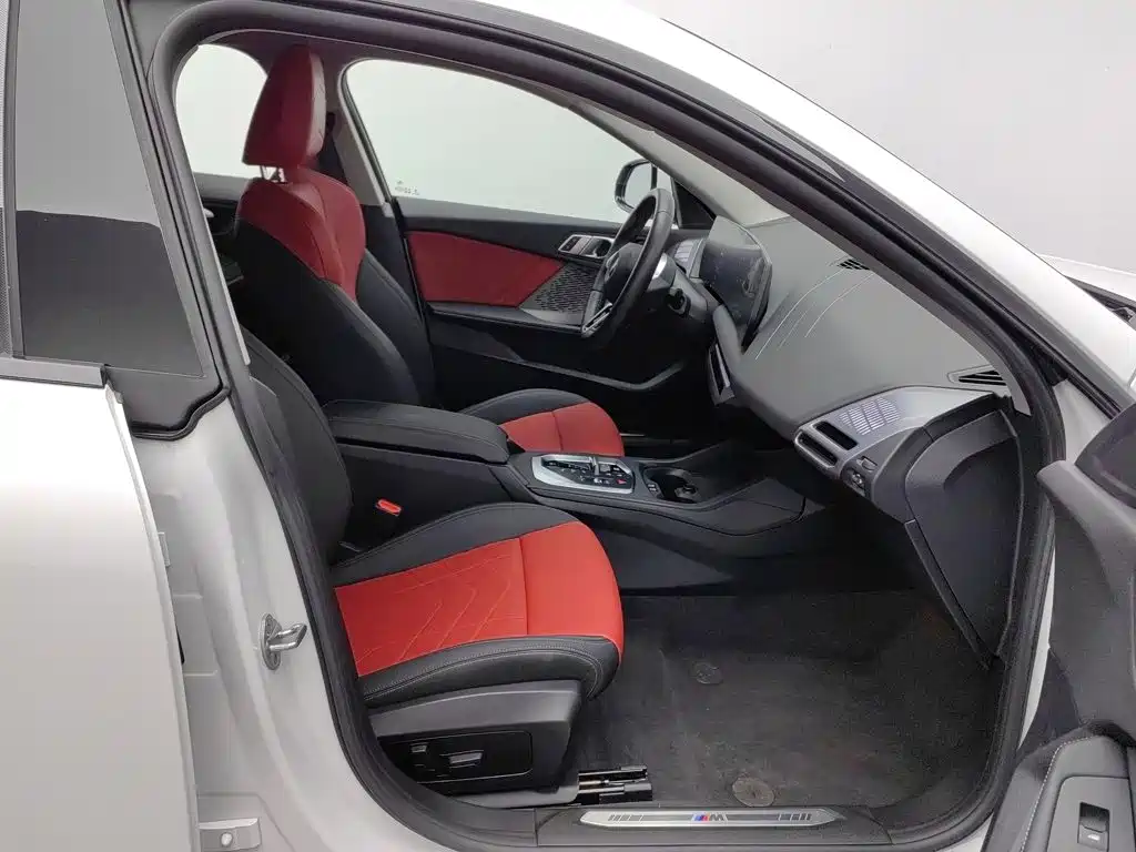 Фото 23 - BMW 2 Series