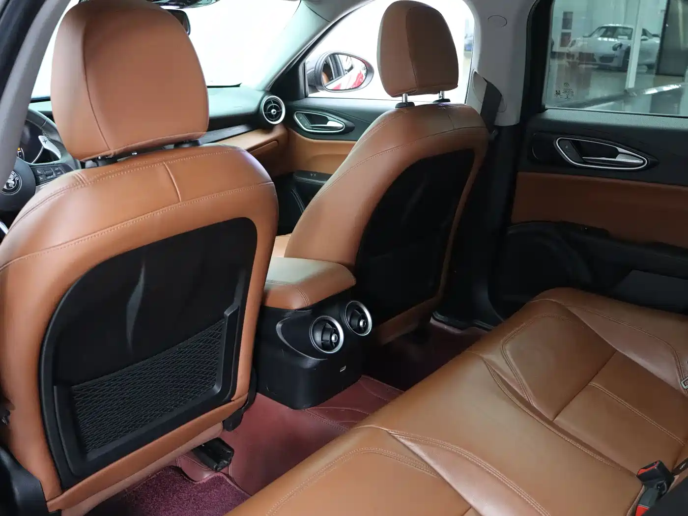 Alfa Romeo Giulia 2019 2017 2.0T 280HP Luxury Edition