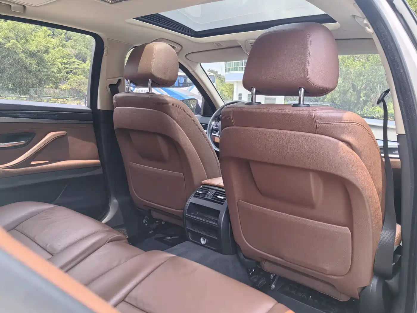 BMW 5 Series 2017 520Li Classic Edition фото 10