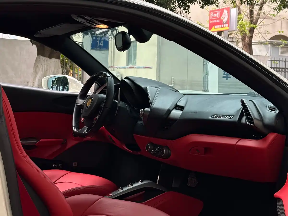 Ferrari 488 2015 488 GTB фото 4