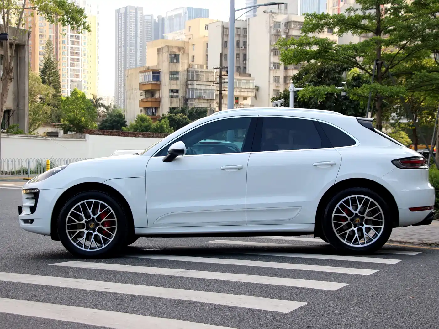 Porsche Macan 2017 Macan GTS 3.0T фото 4