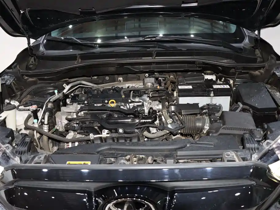 Toyota Frontlander 2022 2.0L CVT Luxury Edition фото 20