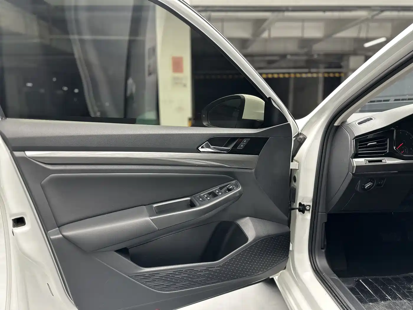 Volkswagen Bora 2020 1.5L Automatic Elite фото 8