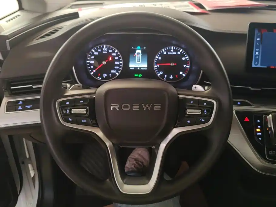 Фото 15 - Roewe iMAX8