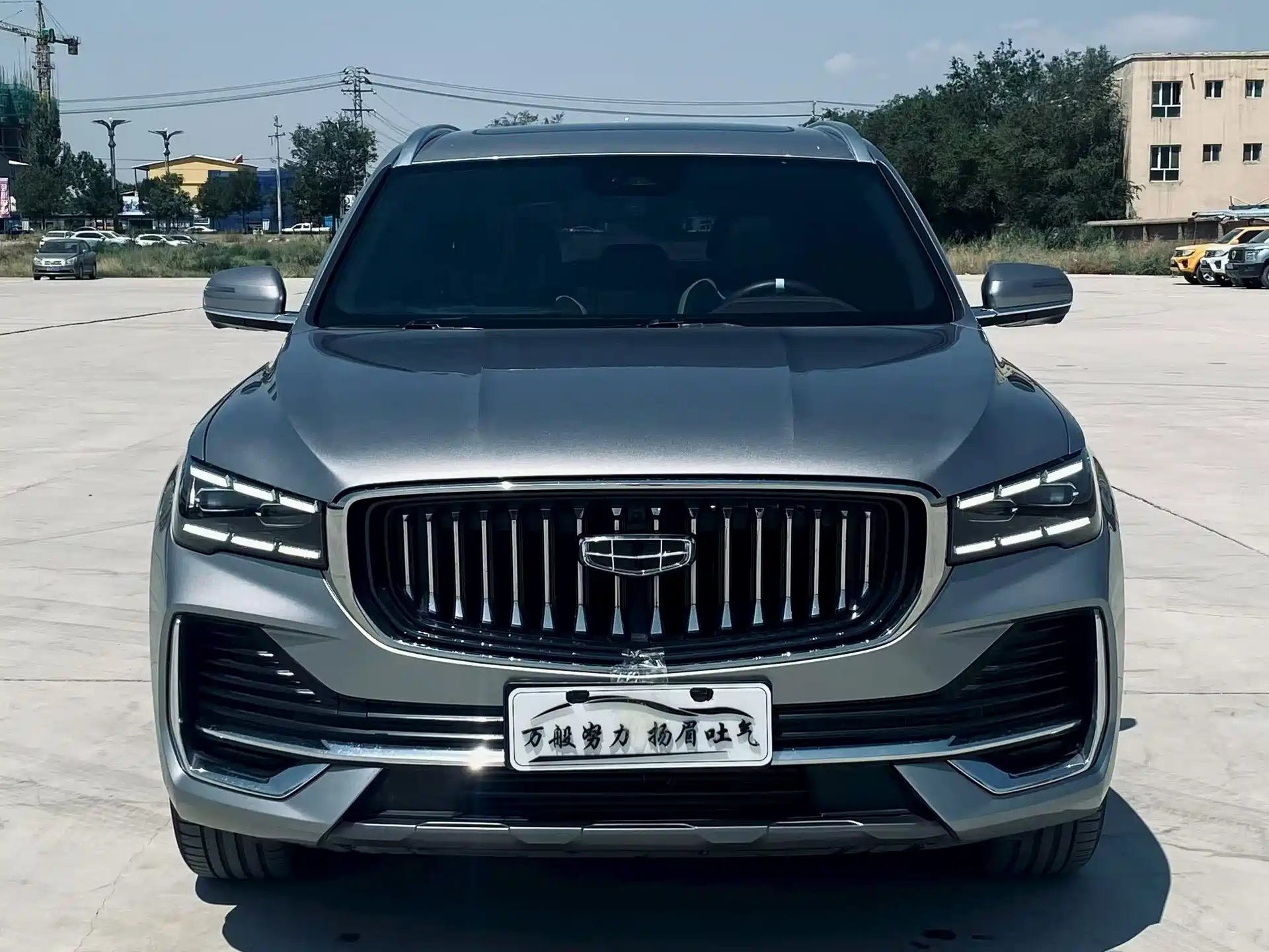 Фото 2 - Geely Monjaro