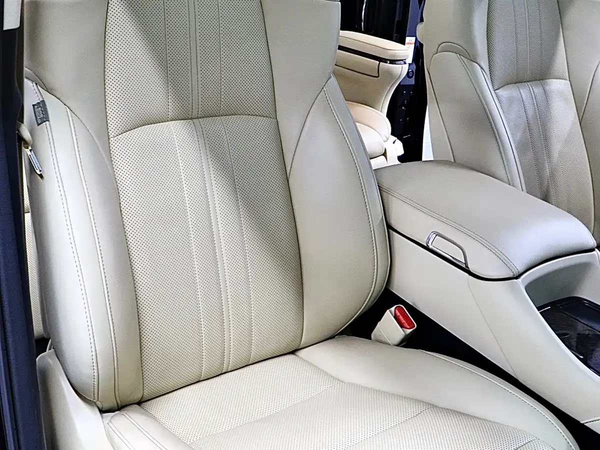 Toyota Vellfire 2021 Crown Hybrid 2.5L HV Supreme Edition фото 16