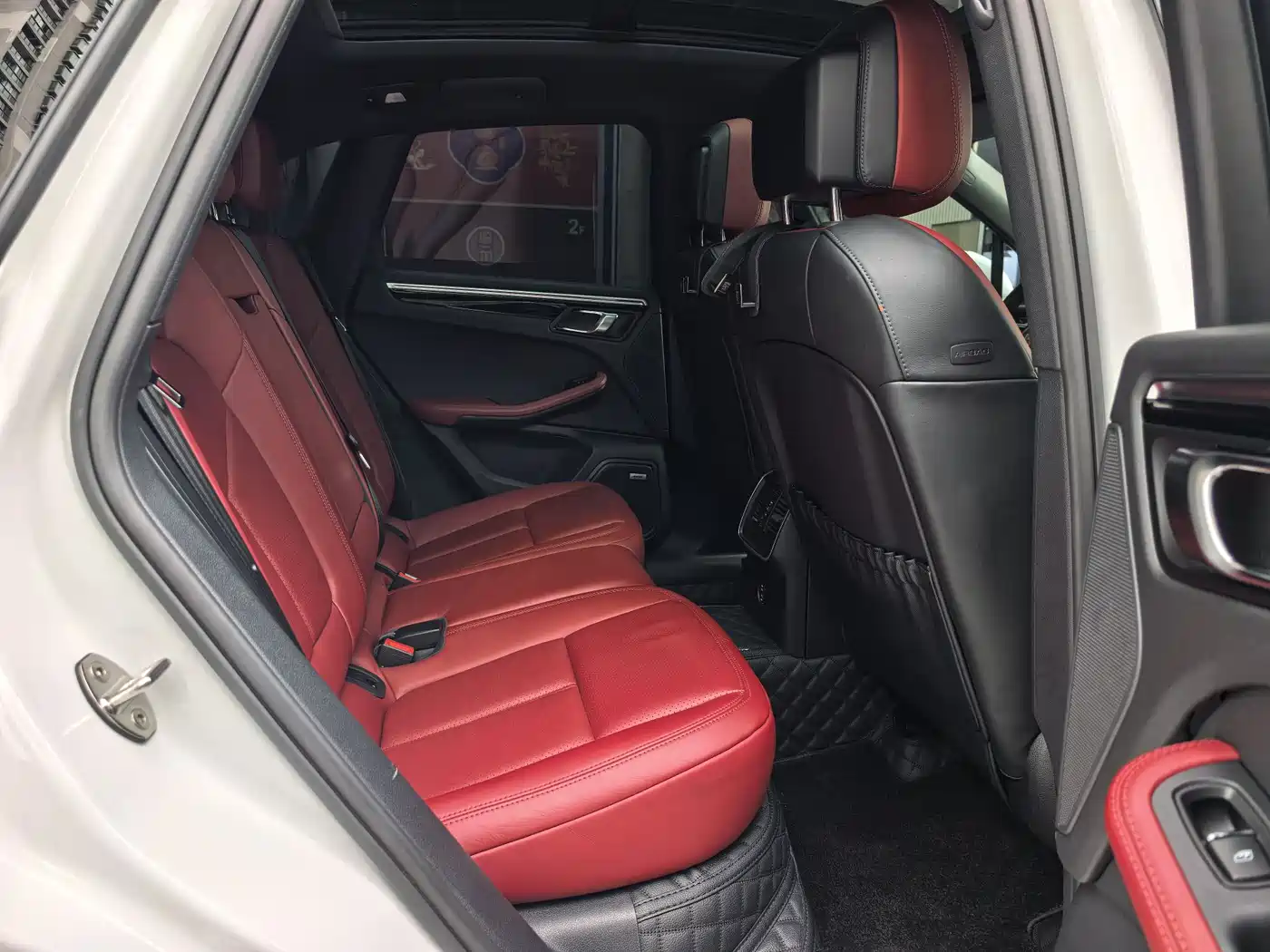 Porsche Macan 2022 Macan T 2.0T фото 11