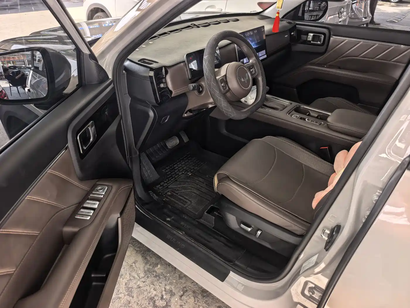 Wuling Motors Starlight 560 2026 2025 Model Gasoline Version 5-seater