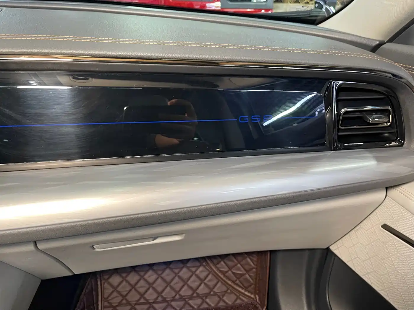 GAC Trumpchi Trumpchi GS8 2022 Pilot Series 2.0TGDI 2WD Premium Edition (7-Seater) фото 16