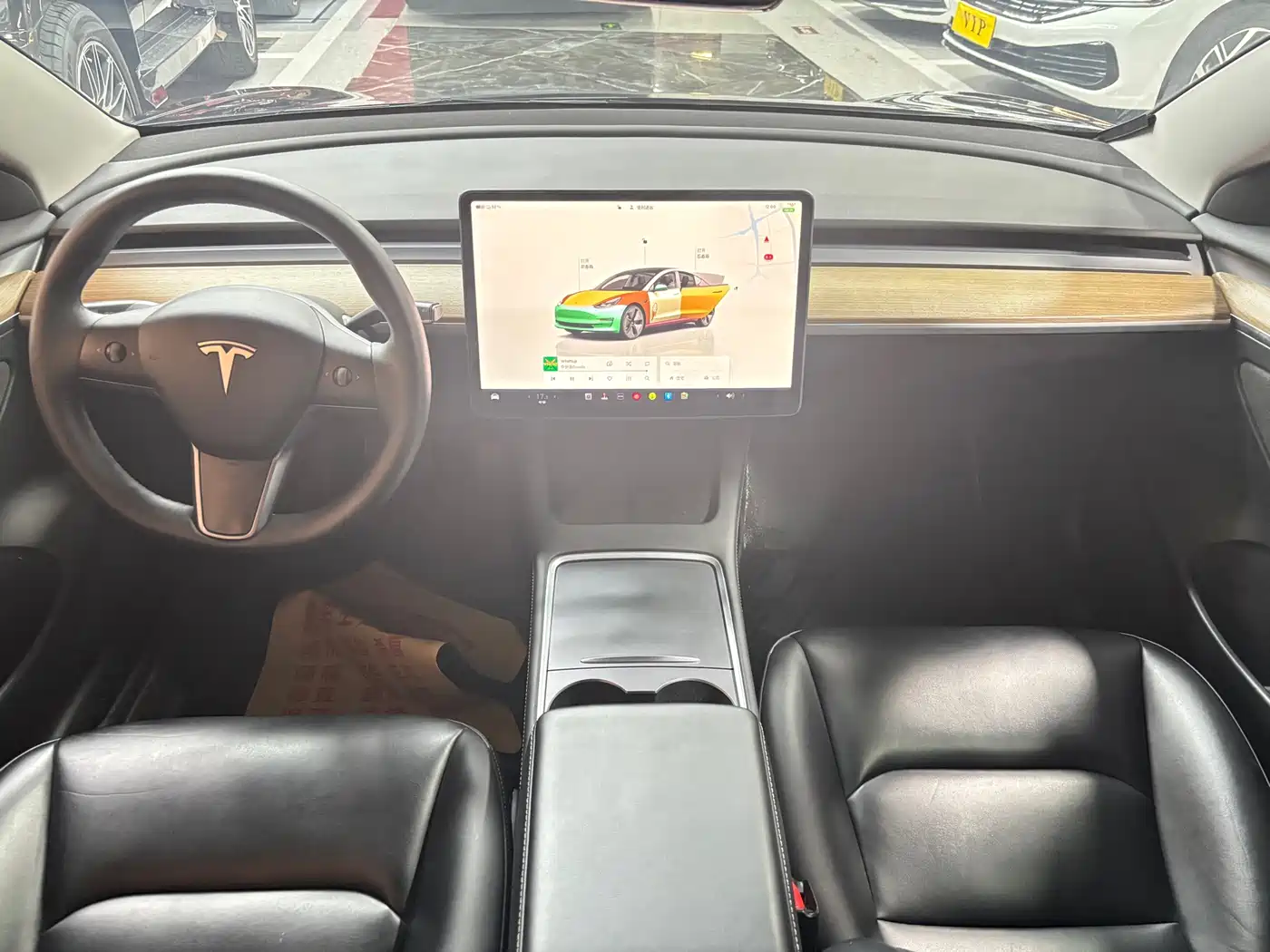 TESLA MODEL 3