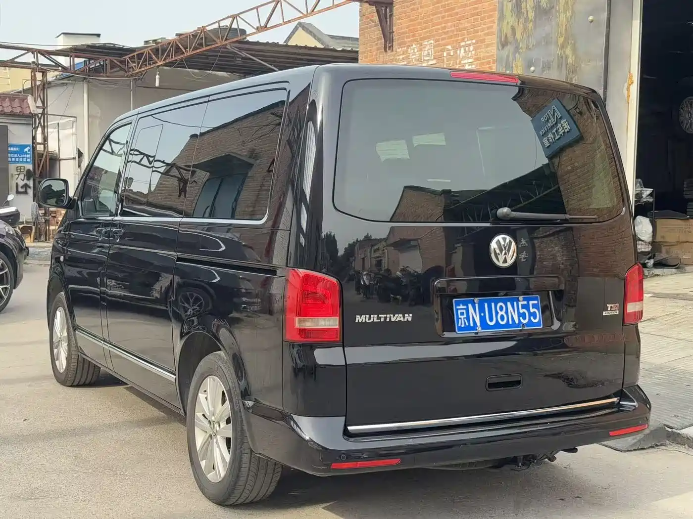 Volkswagen Multivan 2016 2015 2.0TSI AWD 65th Anniversary Limited Edition