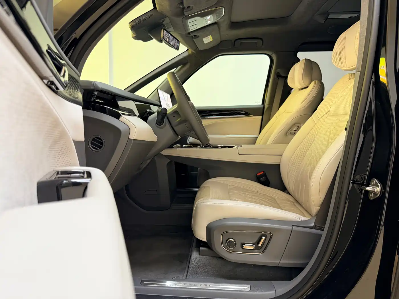 ZEEKR EXTREME KRYPTON 009