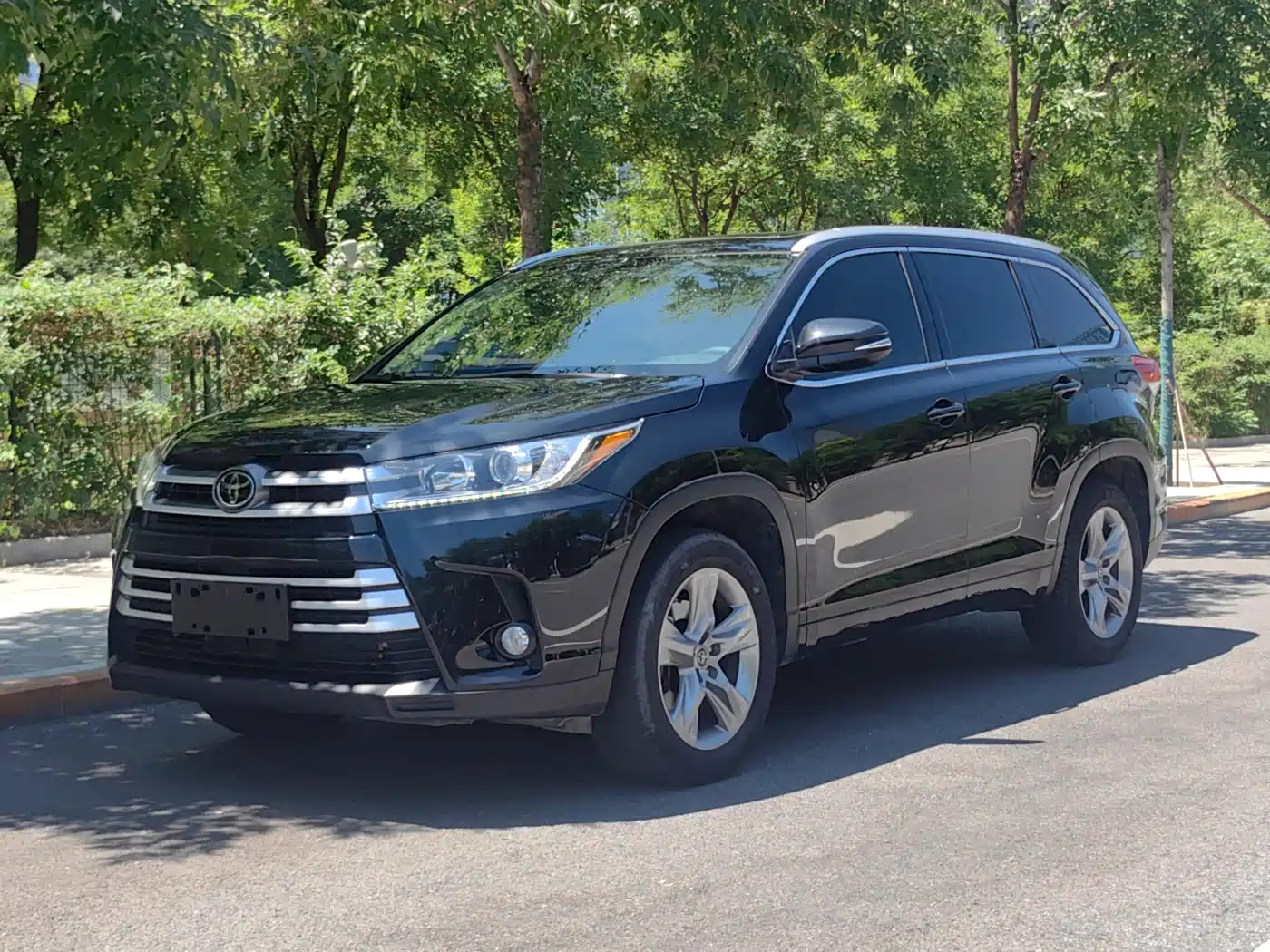 Toyota Highlander 2021 2.0T AWD Luxury 7-Seater