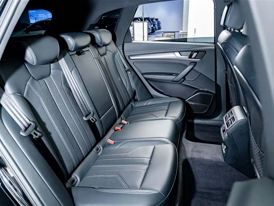 Audi Q5L 2025 45 TFSI Luxury Dynamic фото 23