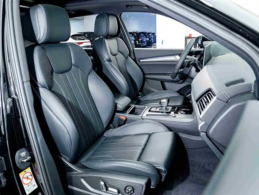 Audi Q5L 2025 45 TFSI Luxury Dynamic фото 20