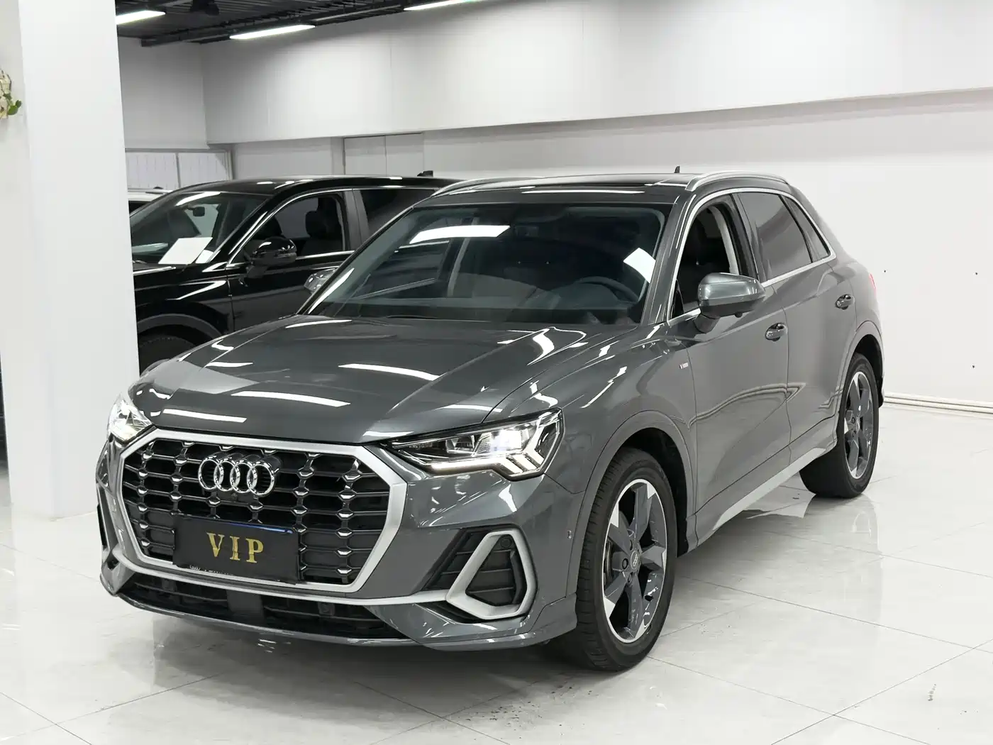 Audi Q3 2023 35 TFSI Fashion Dynamic (1.4T)