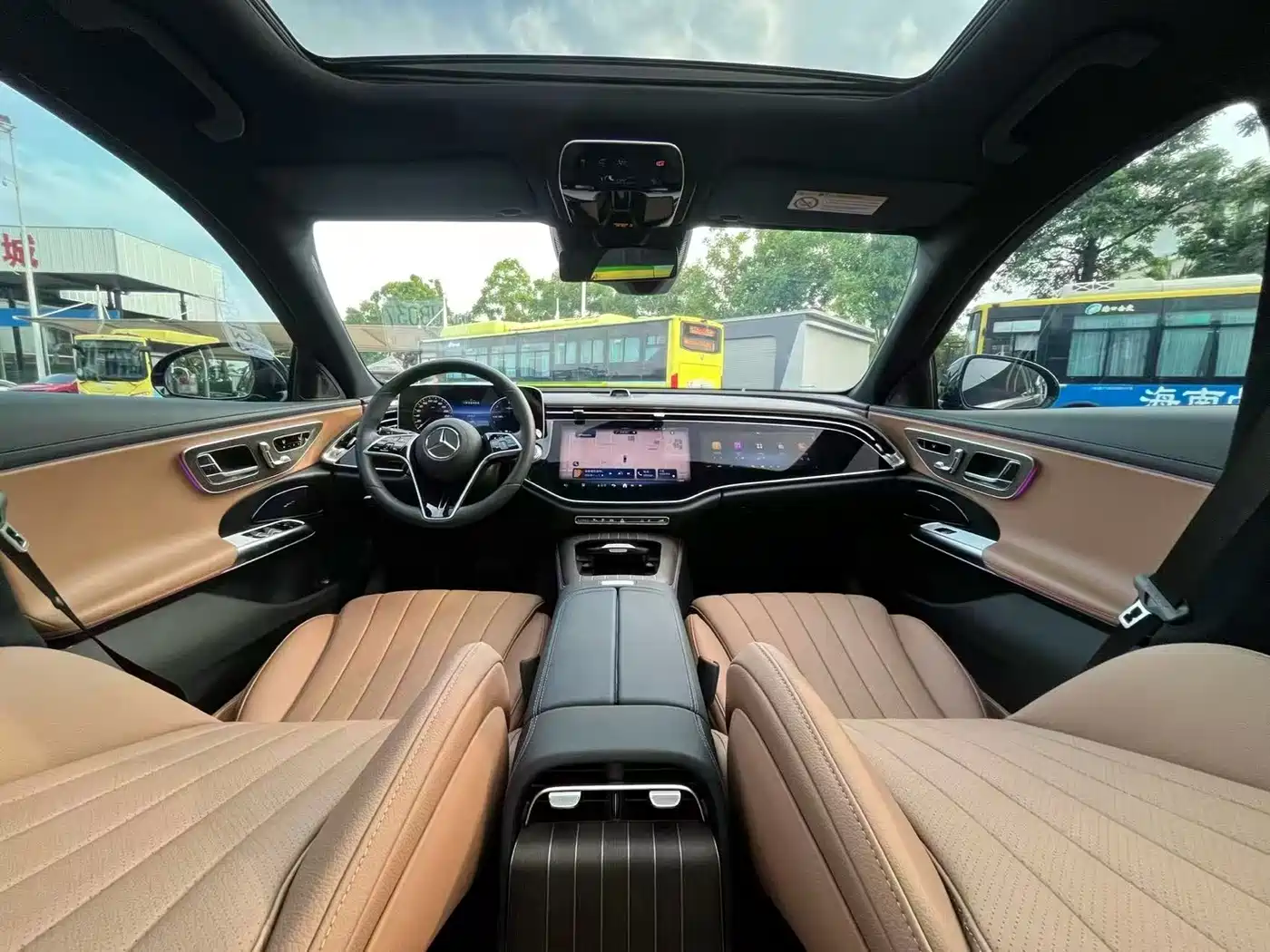 Mercedes-Benz E-Class New Energy 2024 E 350 e L Plug-in Hybrid Sports Sedan фото 5