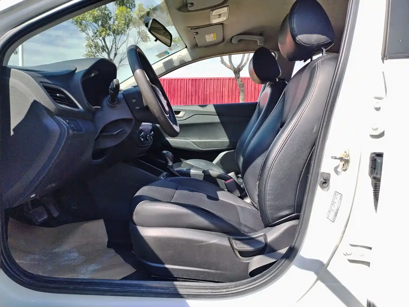Hyundai Verna 2016 1.4L Automatic Cool Edition GLS фото 11