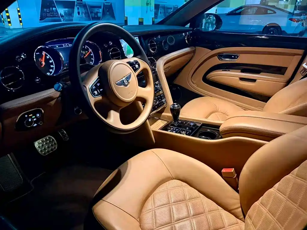 Bentley Mulsanne 2013 6.8T Mulliner Special Edition фото 10
