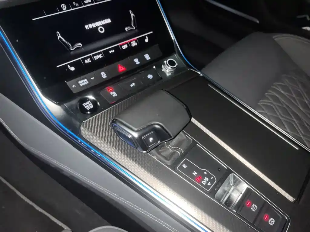 Photo 15 - Audi A7L