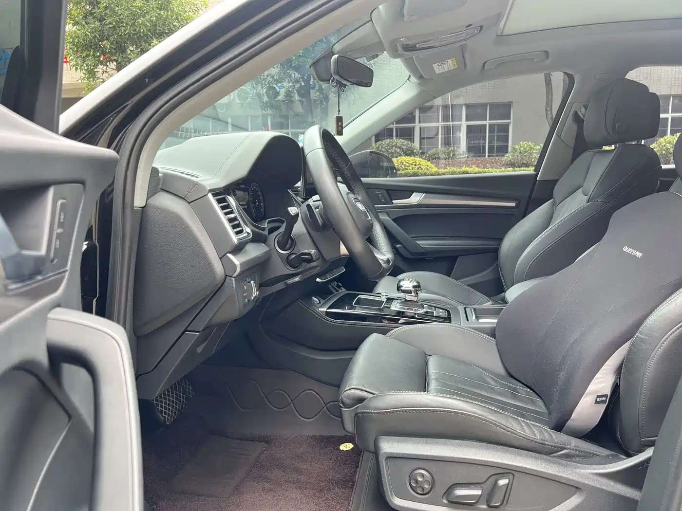 Audi Q5L 2022 40T Luxury Dynamic фото 7