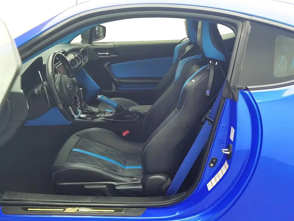 Subaru BRZ 2013 2.0i Automatic Luxury фото 10