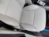Фото 25 - Geely Vision