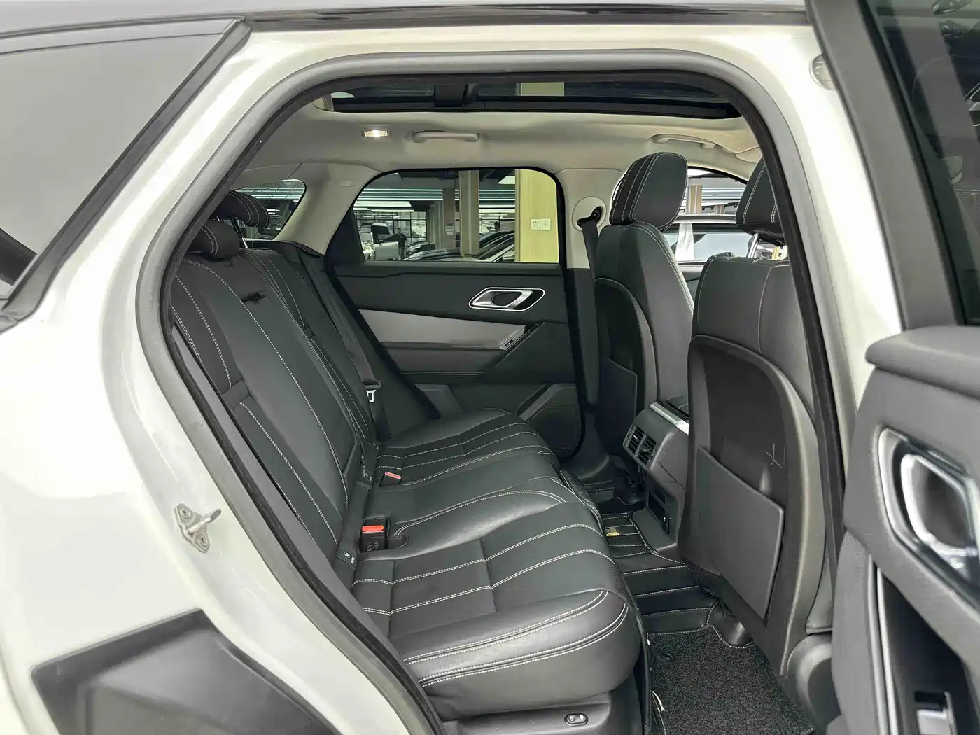 Land Rover Range Rover Velar 2018 P250 S фото 7