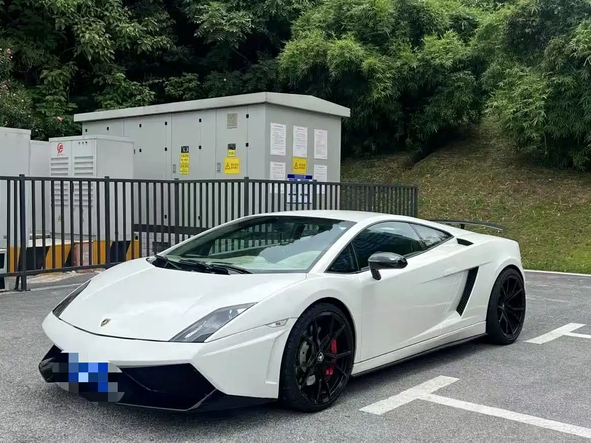 Lamborghini Gallardo 2012 LP 560-4 Gold Edition фото 3