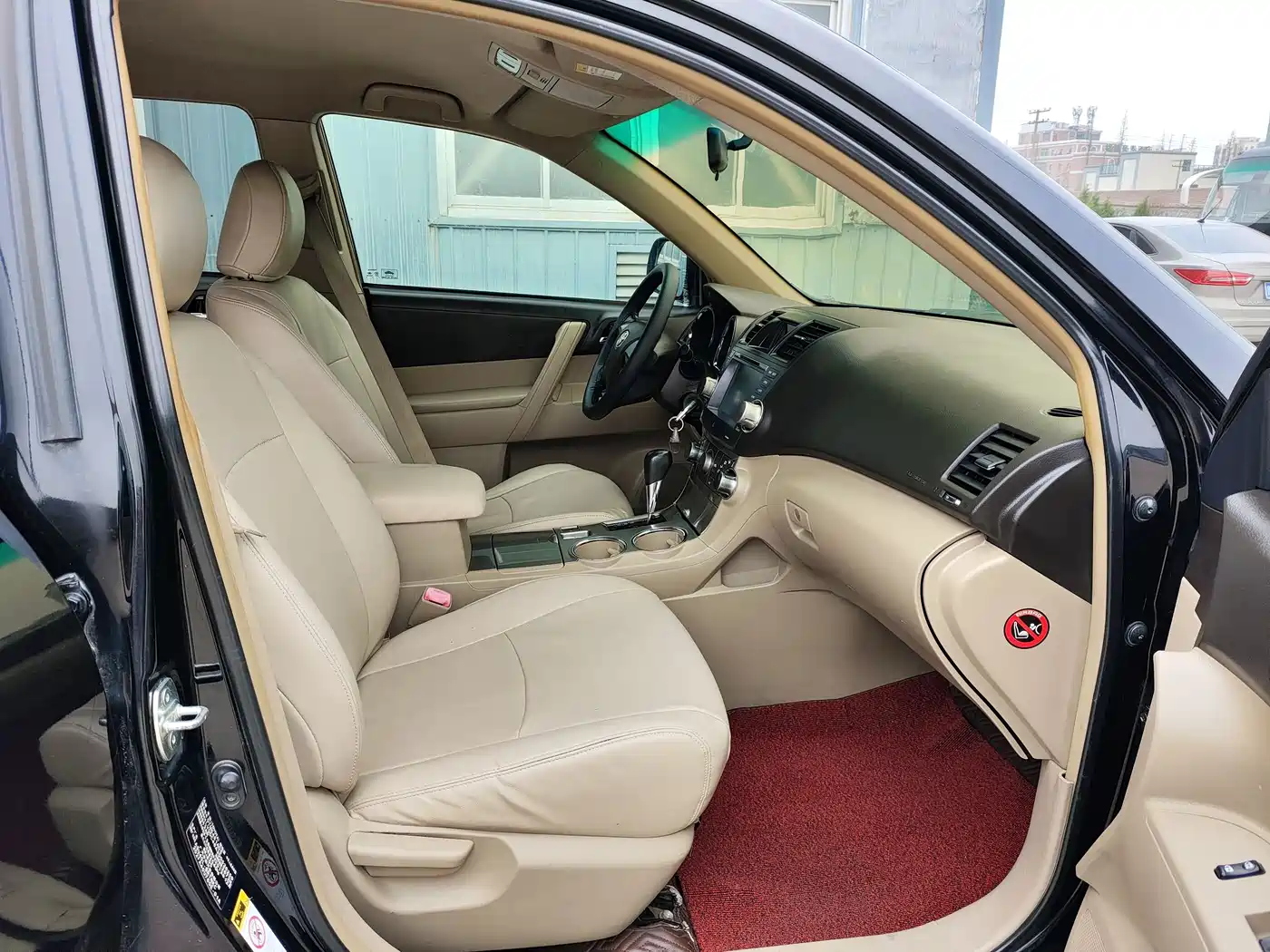 Toyota Highlander 2013 2.7L 2WD 5-seater Purple Gold Edition фото 8