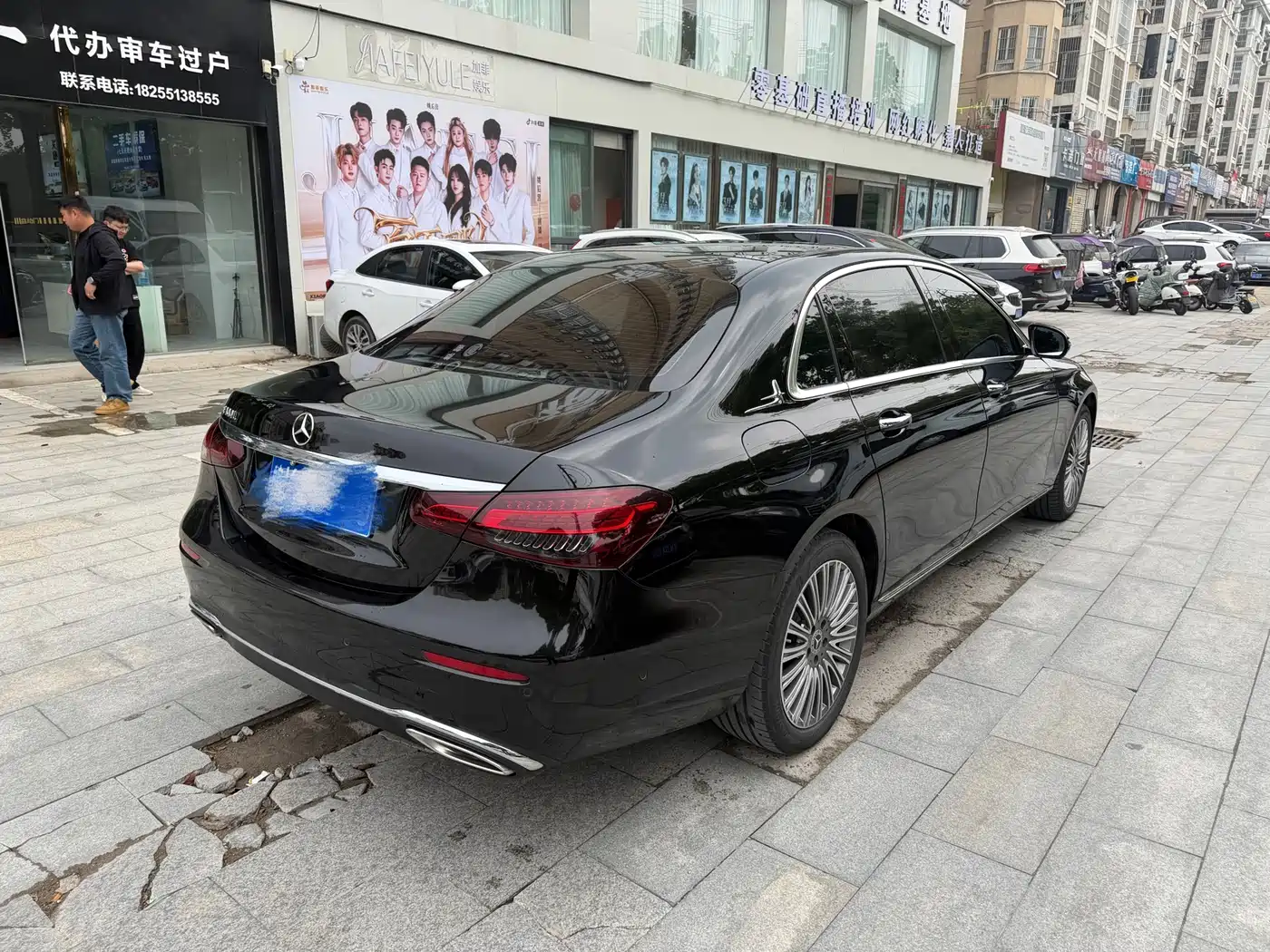 MERCEDES-BENZ E-CLASS
